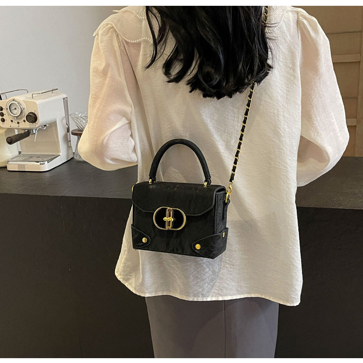 O1CN01NCJ0io1yV4GFcgvf4 !!2212088006583 0 cib