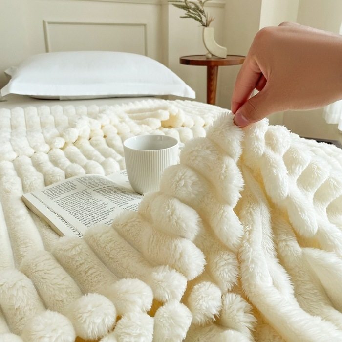 Imitation Rabbit Plush Winter Warm Blanket Single Layer Fleece-Lined Thickeneded Blanket Bedspread Coral Velvet Flannel Bed Sheetss