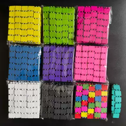 Cross-Border E-Commerce Factory Supply Source: European and American Handmade Beaded Bracelets, Wooden Bead Elastic Bracelets, Available in Multiple Colors