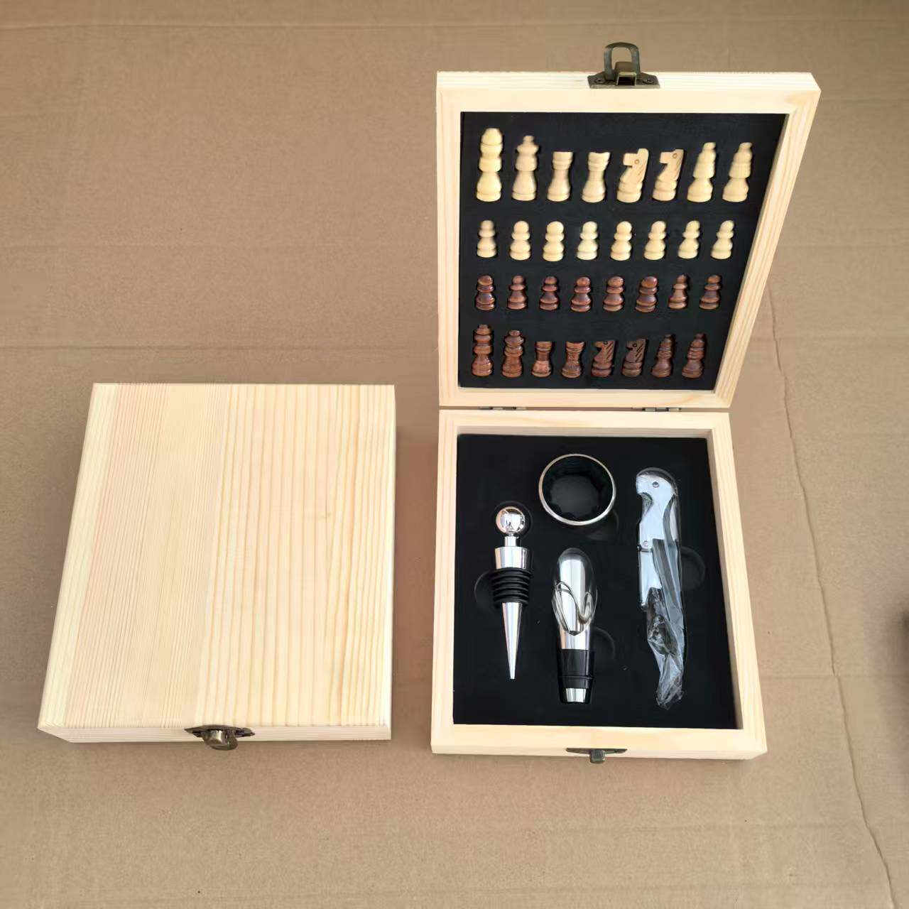 Wholesale Red Wine Bottle Opener Four-Piece Set Solid Wood Pine Box Holiday Celebration Wine Set Home Gift Wine Stopper