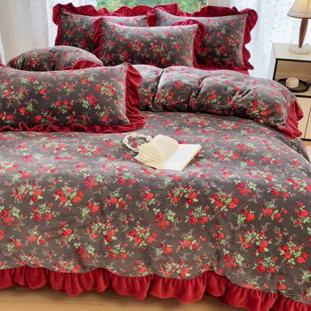 Milk Velvet Quilted Bed Cover Four-Piece Korean Style Princess Style Coral Velvet Lace Quilt Cover Bed Sheetss to Keep Warm in Winter