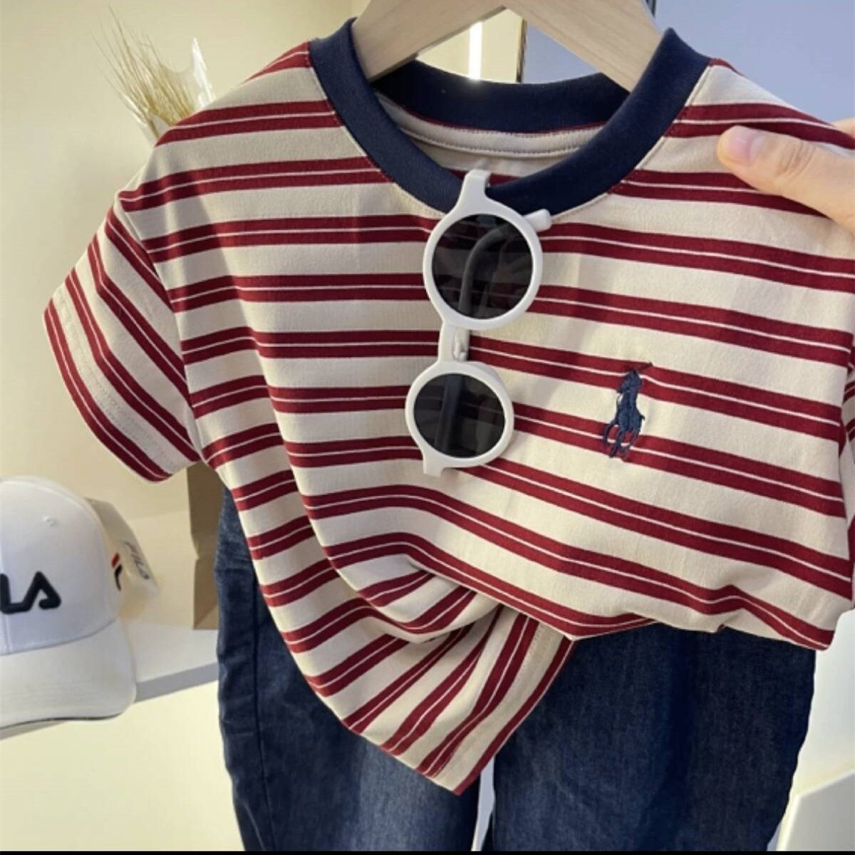 035-レッドストリップ