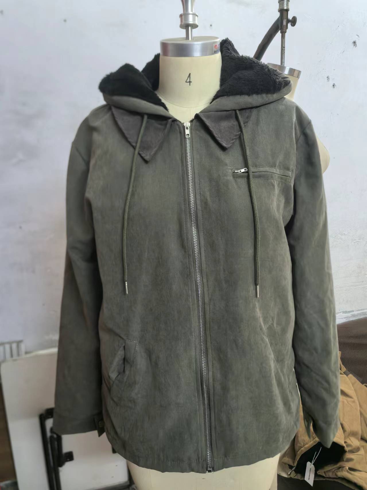 O1CN01NJx2W71UtrGO59Aq3 !!2211016172576 0 Cib