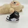 L family black and white (a pair of naked shoes)