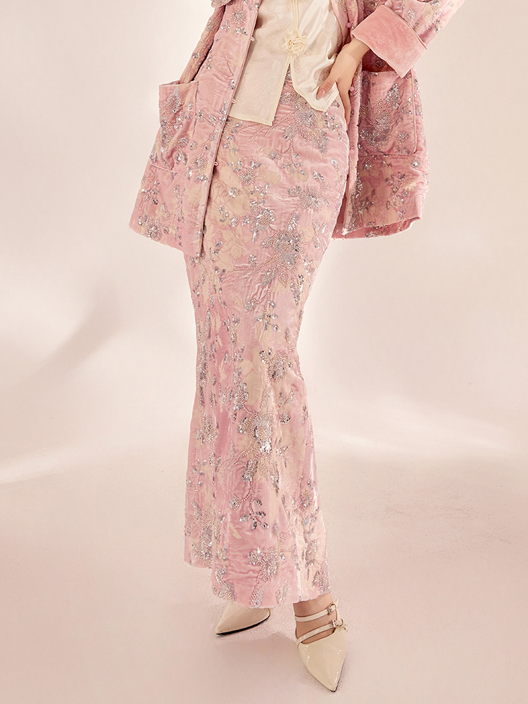 Đầm dài ôm body thêu thủ công đính sequin lấp lánh — hồng