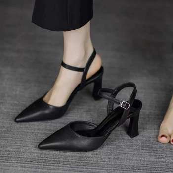 French-Style Closed-Toe Sandals for Women, Summer 2025 New Model, Chunky Heel, Single Strap, Pointed Toe, Roman High Heels for Outdoor Wear