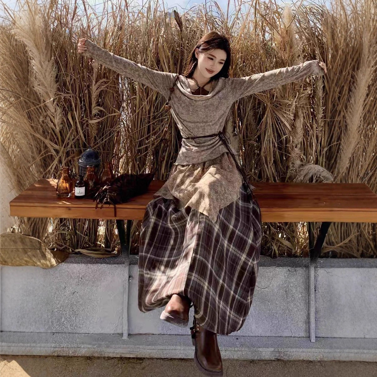 Autumn New Style Waist-Cinching Fake Two-Piece Long-Sleeved Tops Slimming and Versatile Splicing Skirt Two-Piece Set for Women