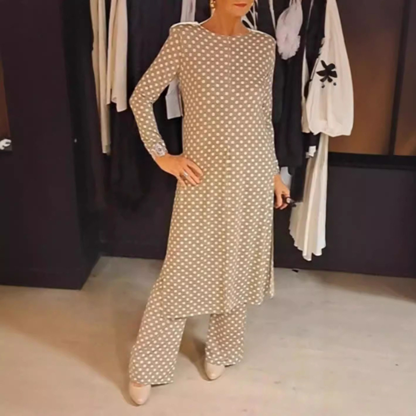 Summer Polka Dot Split Hem Top and Pants Set Slim Fit Round Neck Fashionable Versatile Perfect for Casual Outings