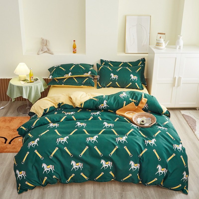 Factory wholesale postage bed four-piece tail Gift Kit bed sheet quilt cover live group purchase a generation of hair