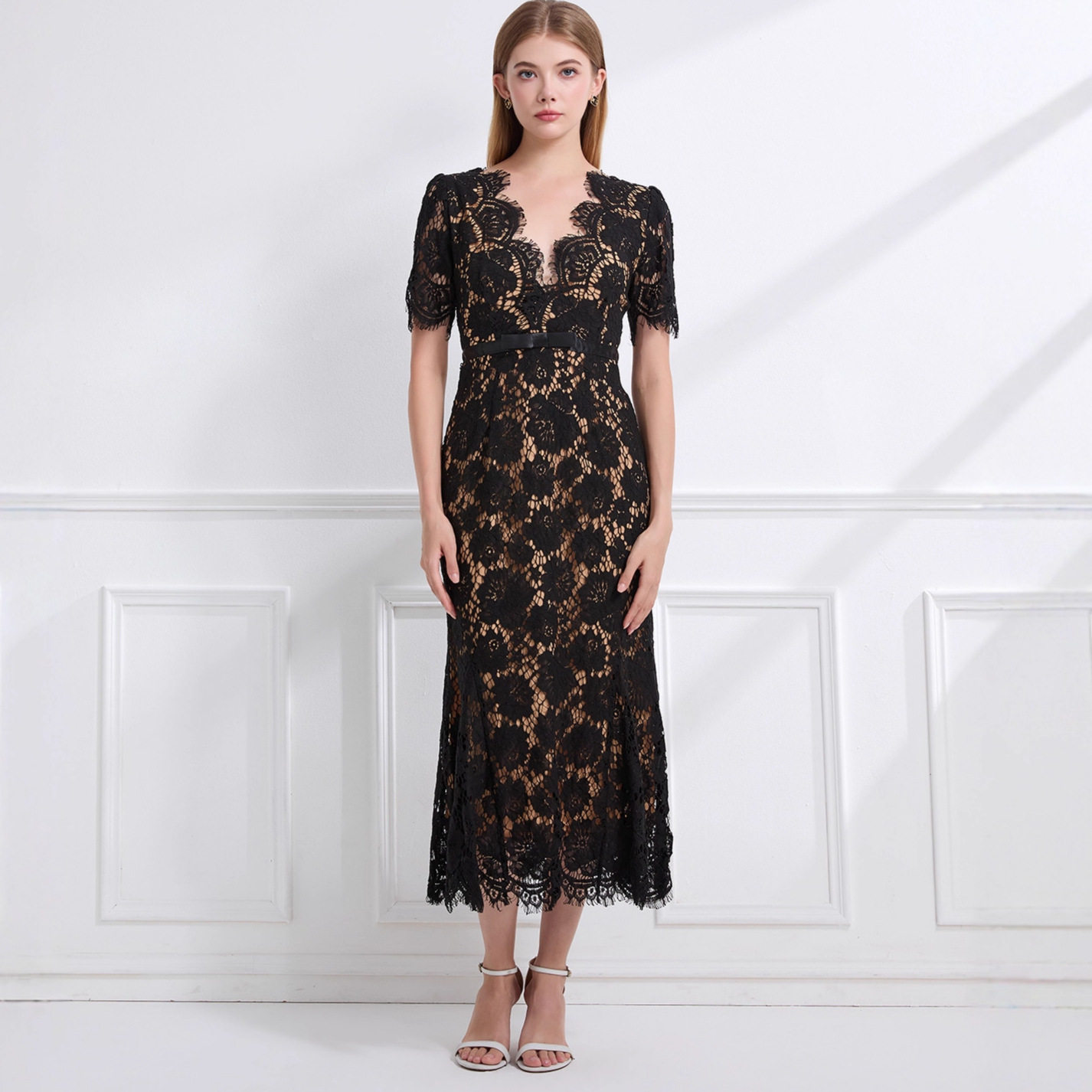 Elegant Lace V Neck Dress French Style Fitted Waist Mermaid Hem Autumn Evening Gown for Women Wholesale Available
