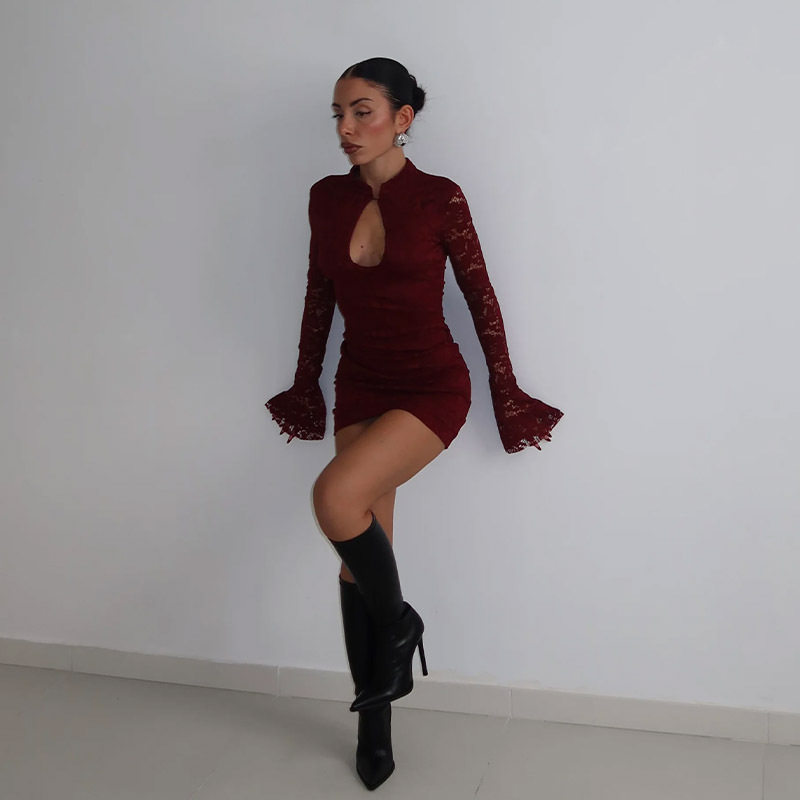 Elegant Lace Qipao Dress Slim Fit Button Neckline High Quality Fabric Cocktail Party or Formal Occasion OEM