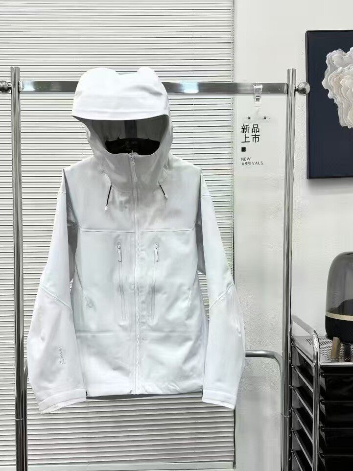 New Taizhou Niaojia Same Model Sv7 Generation Polar White Outdoor Hardshell Windproof and Waterproof Jacket with Logo
