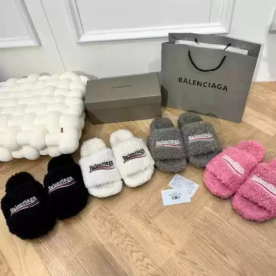 B Brand Furry Slippers 2025 New Model Wool Integrated Warm Outdoor Flat Slip-On Sandals