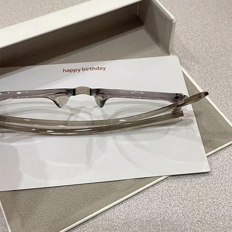 Large-Frame Myopia Glasses for Women, Trendy, Fashionable and Versatile Flat Glasses, High-Looking Anti-Blue Light Glasses Frames Wholesale