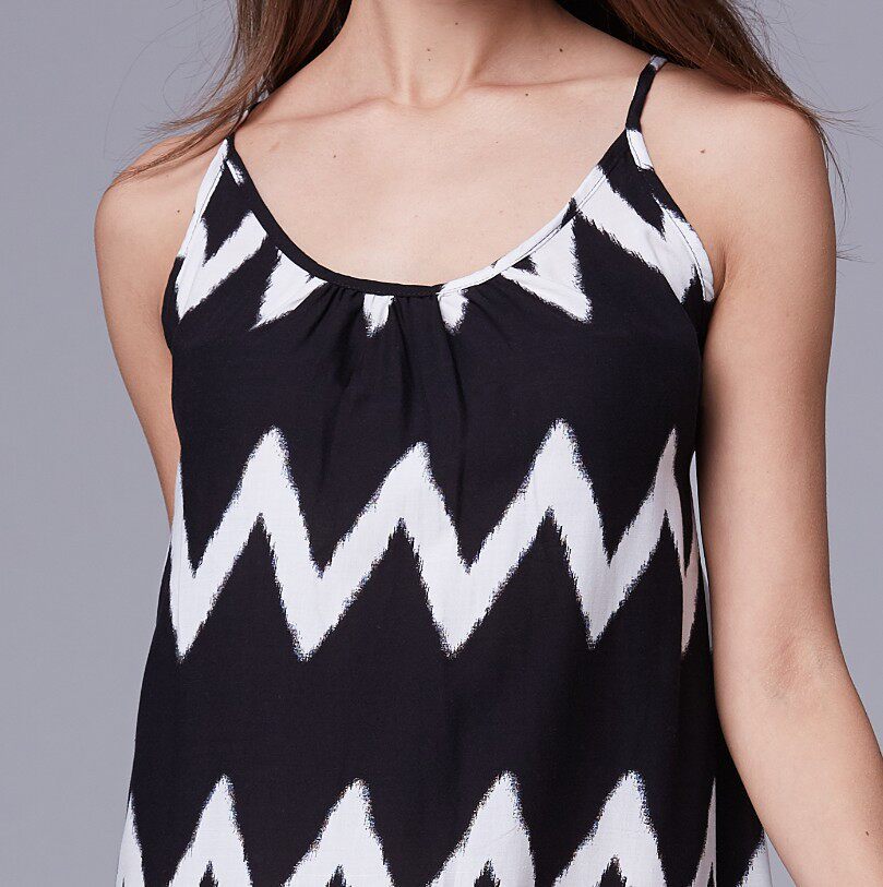 Backless Wave Pattern Maxi Dress Tassel Detail Sleeveless Lightweight Fabric Beachwear for Summer Wholesale