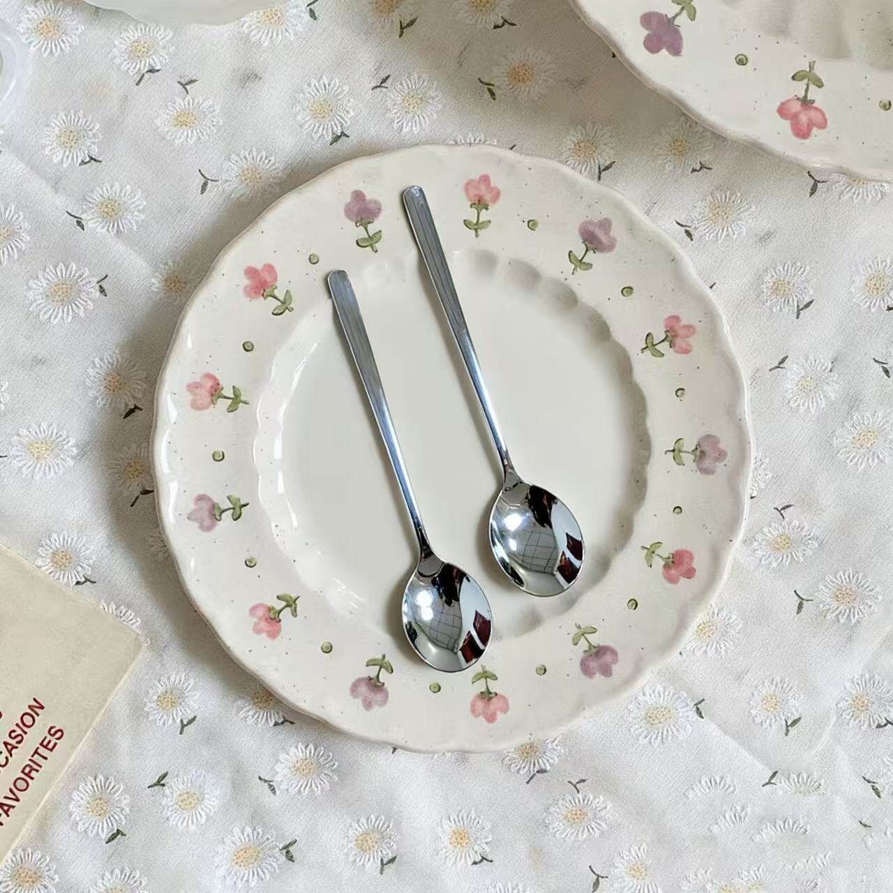 304 Stainless Steel Household Long-Handled Spoon, High Aesthetic Value, Suitable for Children, for Daily Use