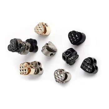 Spot metal heart-shaped spring buckle sweater elastic adjustment buckle drawstring buckle pig nose buckle