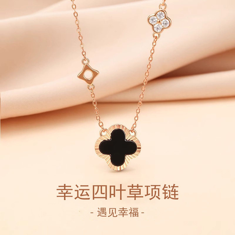 Four-Leaf Clover Necklace for Women 2025 New Accessible Luxury Niche Silver Pendant Clavicle Chain for Girlfriend Birthday Gift