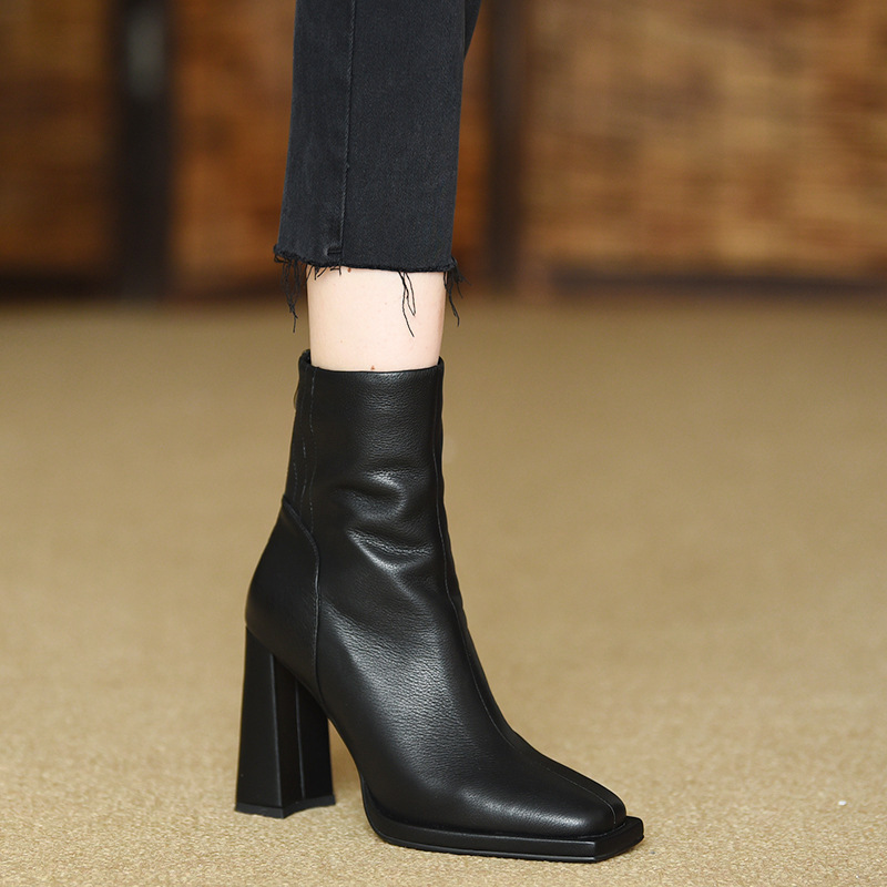 Boot nữ cổ trung mũi vuông gót cao phong cách thanh lịch — màu đen, màu nâu