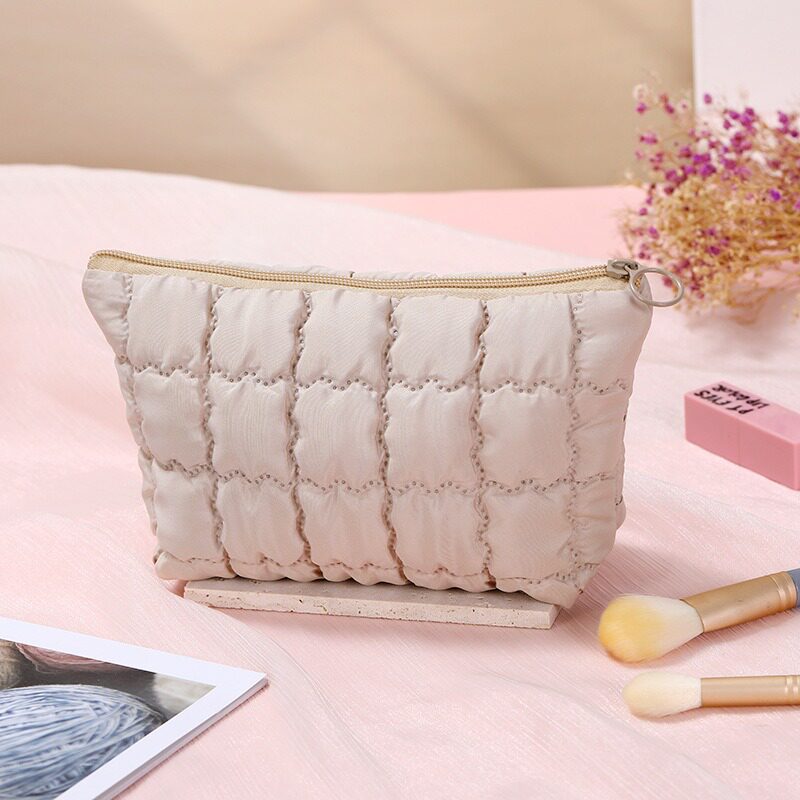 25 New Fashionable Cotton-Filled Cosmetic Bags Large Capacity Casual Clutch Bags Cross-Border Soft Cloud Multifunctional Storage Bags