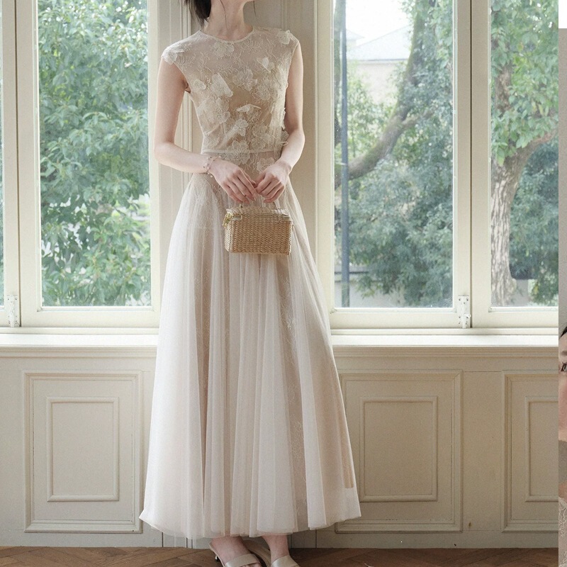 Đầm maxi trắng ren hoa nổi thắt eo không tay dáng chữ A — Váy liền màu hồng, Váy liền màu trắng