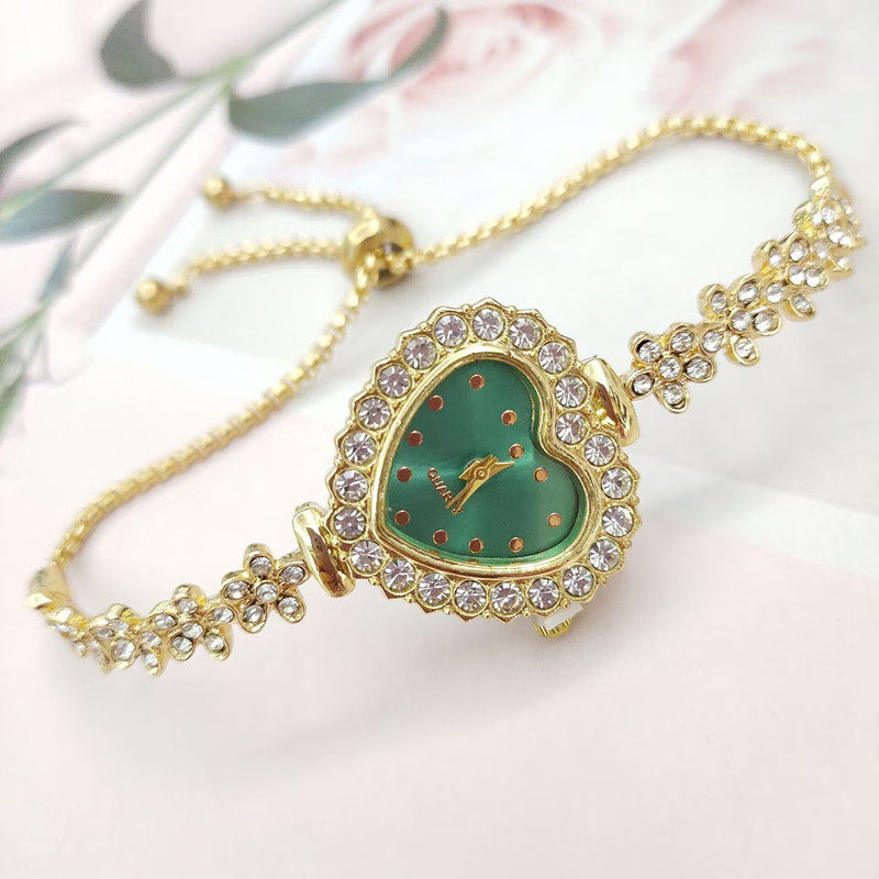 跨境外贸爆款爱心镶钻时尚女士手表抽拉式女款学生桃心手链表批发