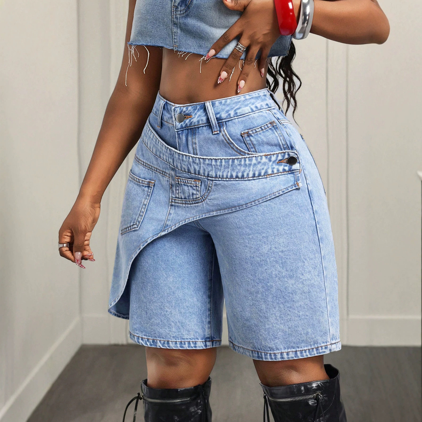 Casual Womens Denim Shorts Trendy Style Comfortable Fit Versatile for Outings Ready to Ship Low MOQ
