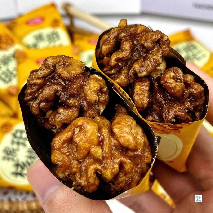 Amber Walnut Kernels Small Packaging Peeled Walnut Kernels Nut Snacks Xinjiang Fresh Walnuts Ripe Walnut Kernels
