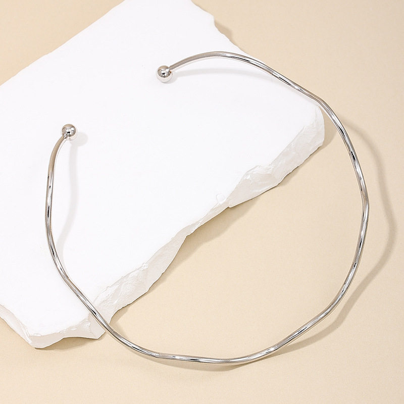 Simple fashion minimalist office commuter necklace cross-border sweet cool open mouth wave pattern temperament women's collar wholesale
