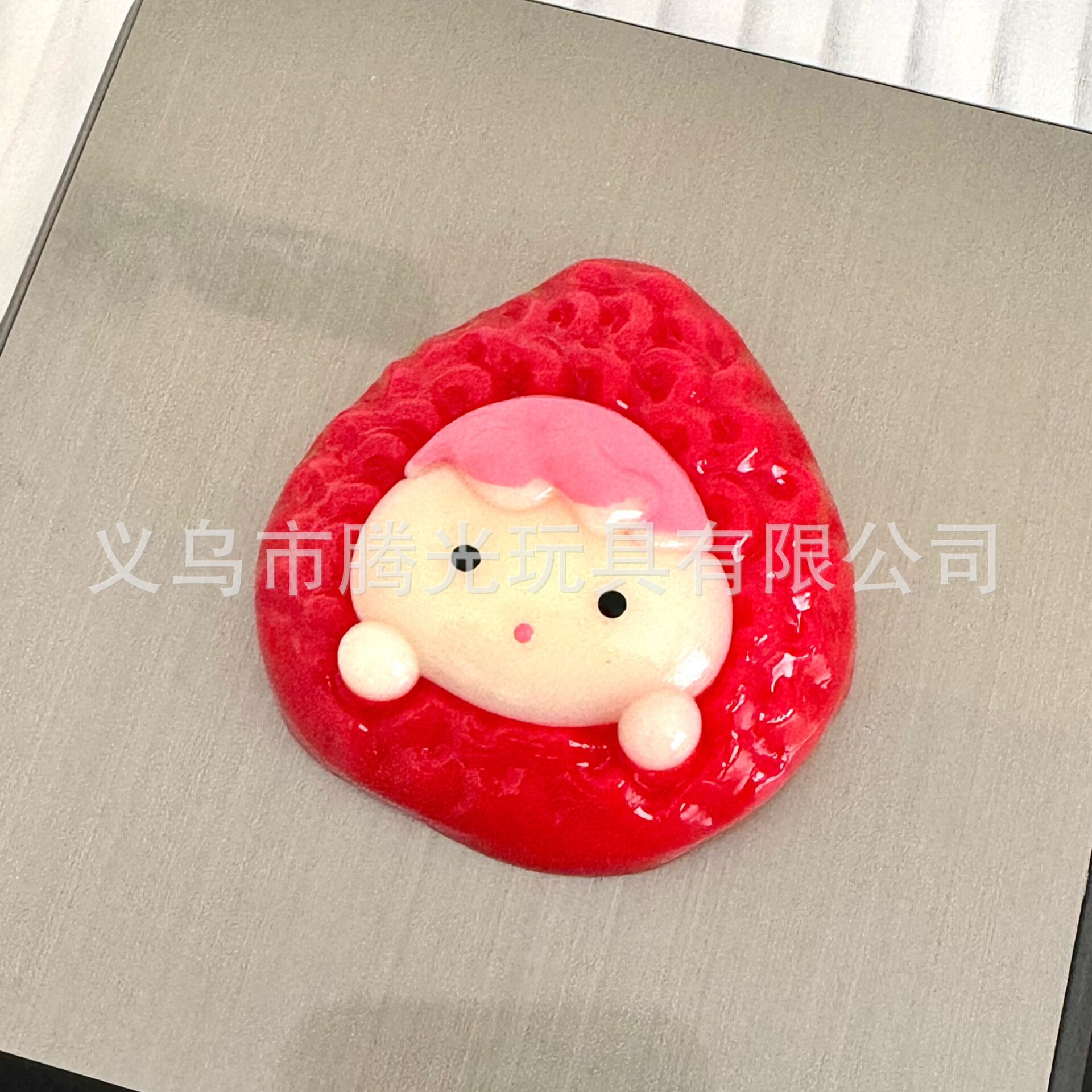 イチゴの赤ちゃん