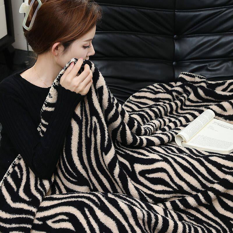 Zebra Pattern Blanket Scandinavian Style Sofa Blanket Office Nap Blanket Lunch Break Blanket High-End Autumn and Winter