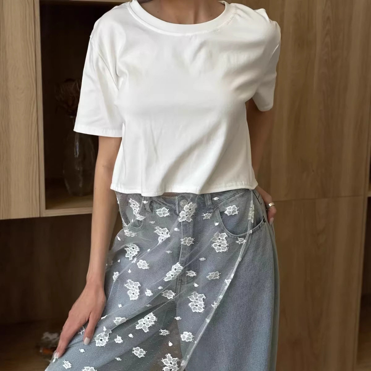 Loose Fit Womens T Shirt 3D Camellia Design Mesh Fabric Short Sleeve Cotton Casual Wear for Spring Summer