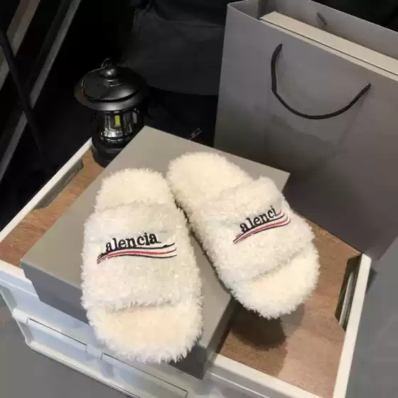 Paris Furry Slippers for Women, Casual Outdoor Wear, Autumn and Winter New Style, B Brand Embroidered Letters, Fluffy Family Slippers, Couple Slippers
