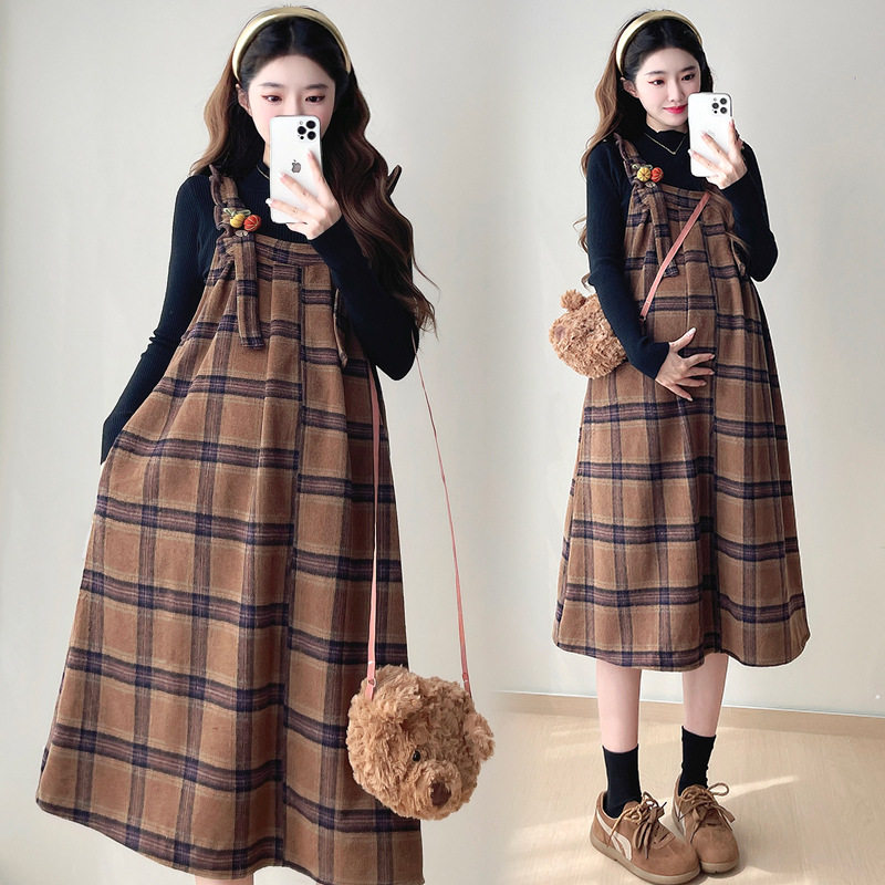 Maternity 2024 Autumn and Winter New Sweet All-match Plaid Woolen Vest Base Knitted dress Two-piece Set