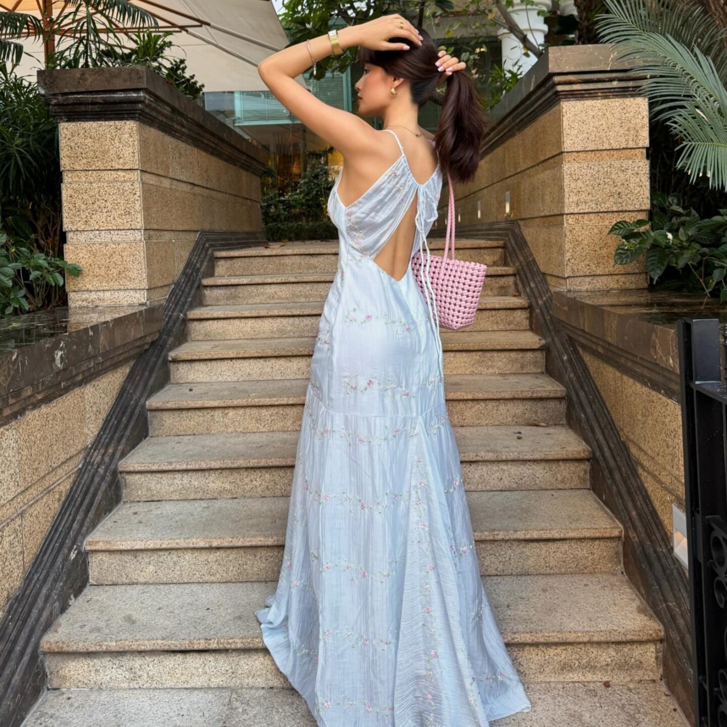 Elegant Floral Maxi Dress V Neck Sleeveless Summer Style Perfect for Vacation or Casual Outings Wholesale Available
