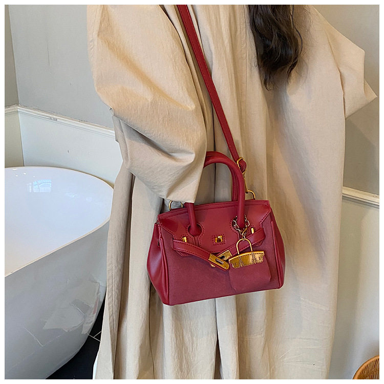 O1CN01OGnyWU2IRDN7iT0R0 !!2207805539282 0 cib