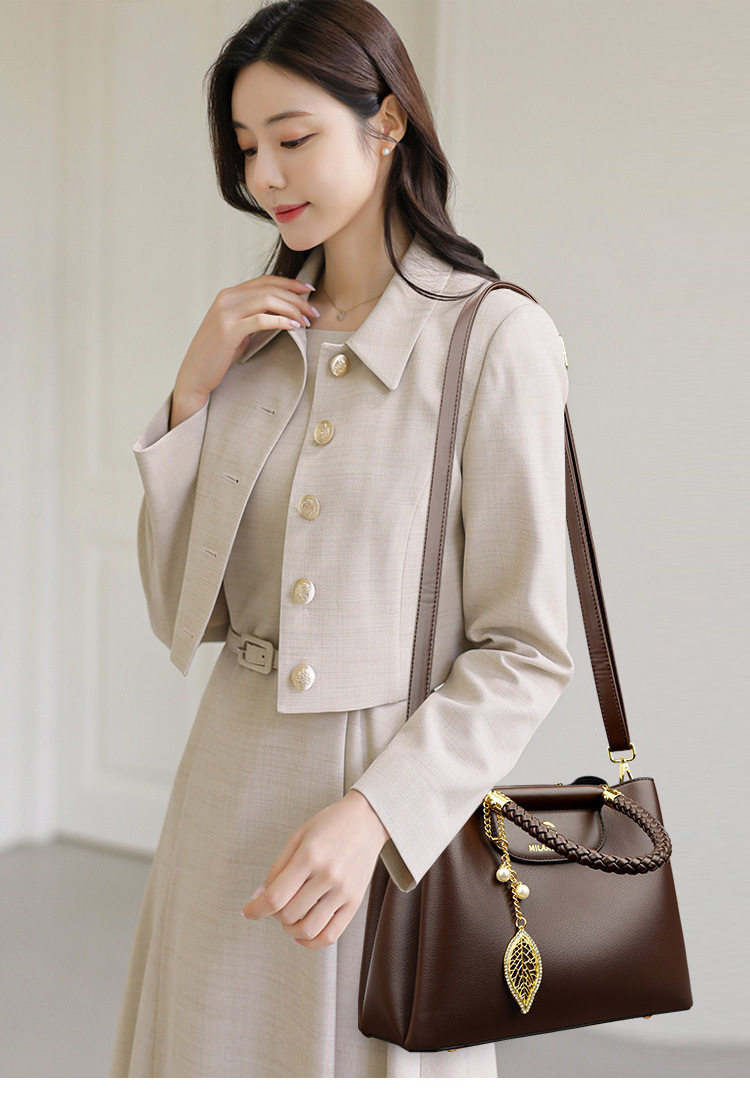 O1CN01OHi29F1oI6ym7paHp !!2207702985201 0 cib