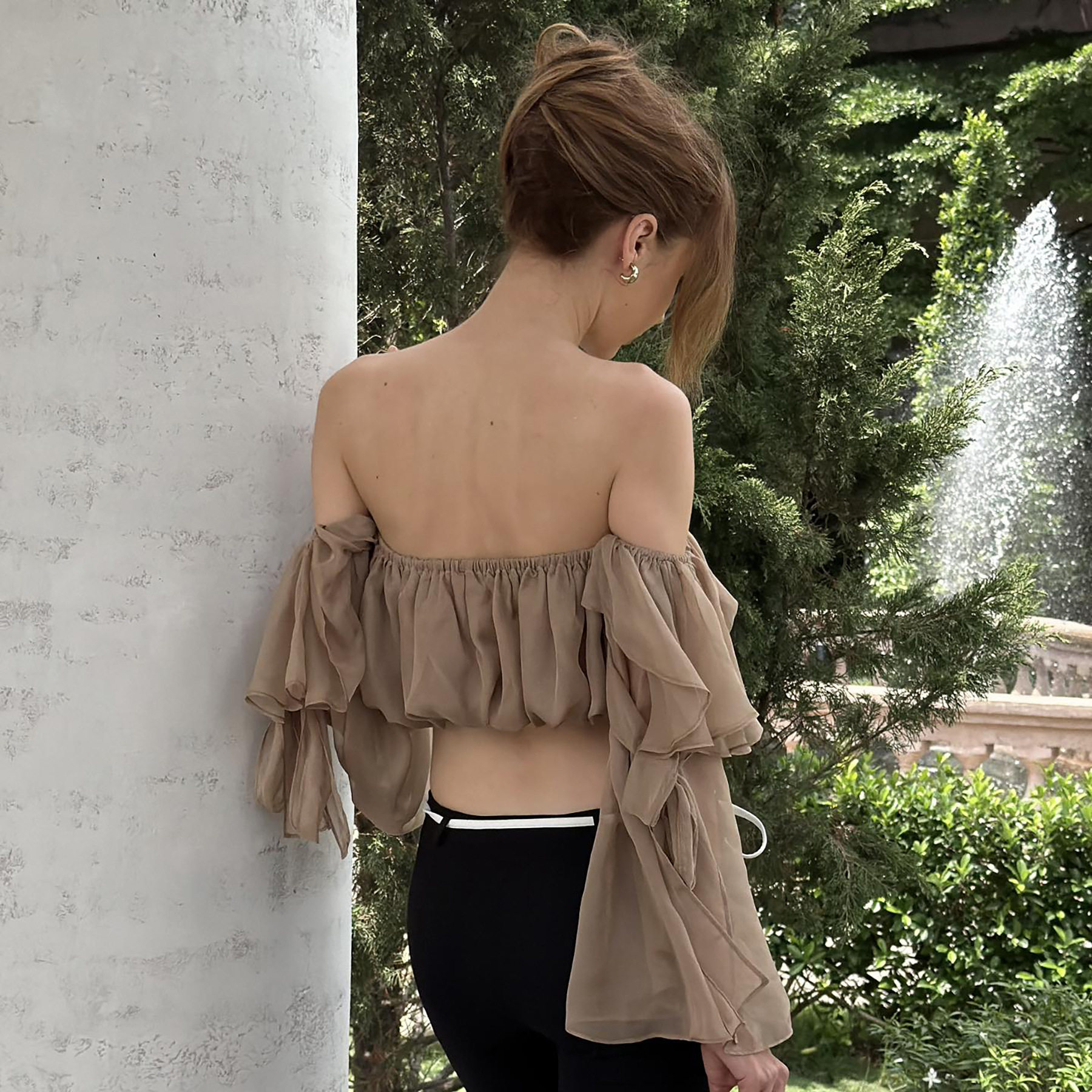 French Style Womens Crop Top Off Shoulder Long Sleeve Slim Fit Autumn Fashion Wholesale Available