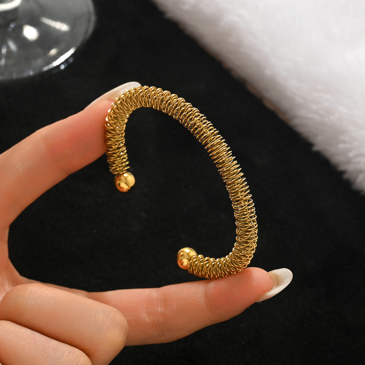 欧美热卖时尚不锈钢金色手镯不易褪色18K不锈钢首饰gold bangles