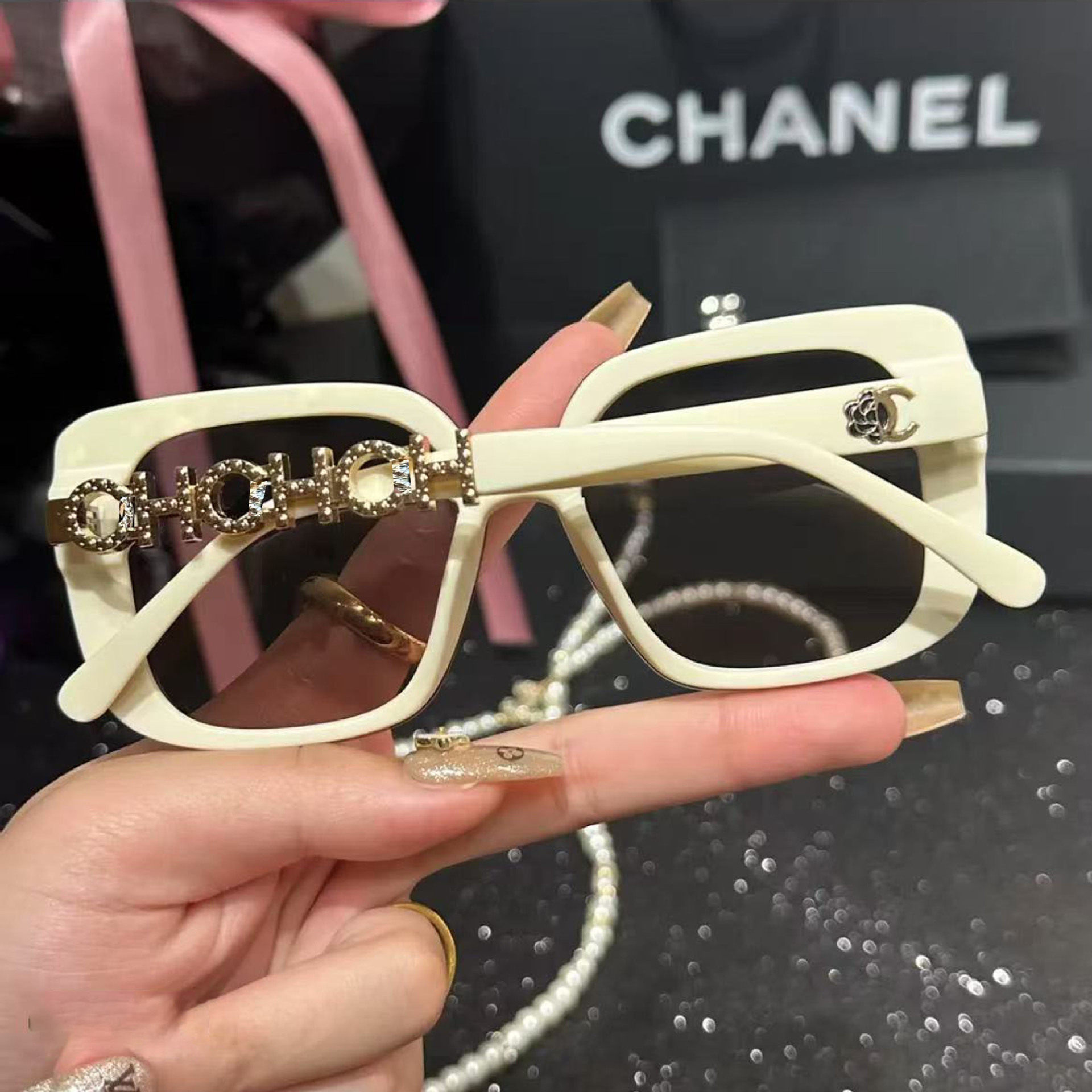 エレガントな白