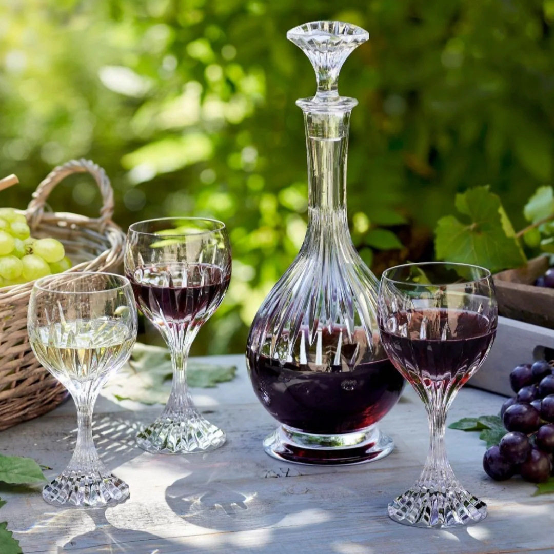 Striped carved crystal glass wine glass small capacity wine couple's pair Cup wedding toast Cup gift box