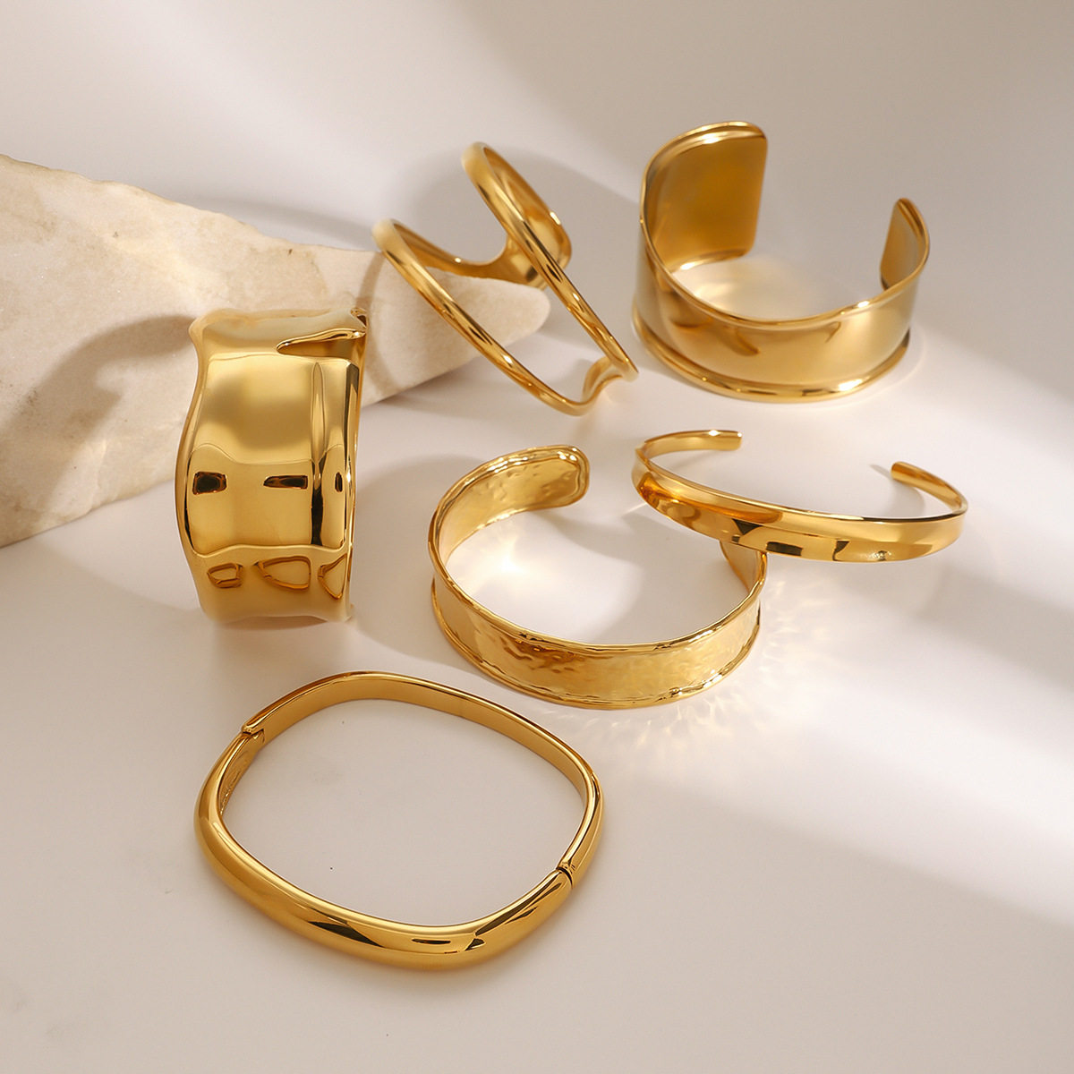 杰鼎欧美不锈钢夸张金色手镯高级感开口镯钛钢手饰品跨境bracelet