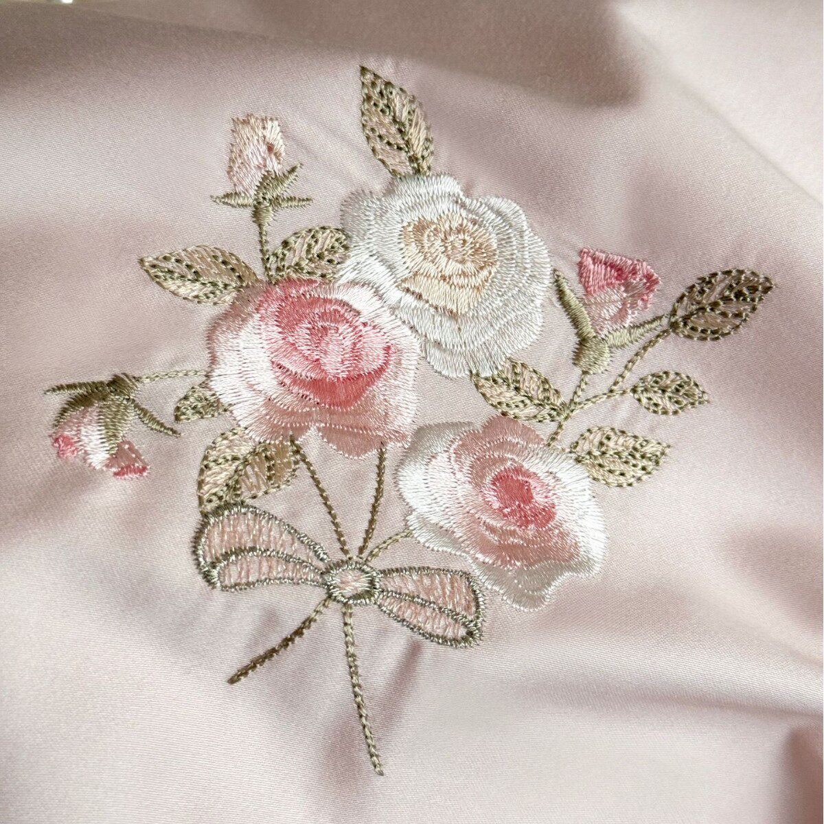 Light Luxury Style Xinjiang Long-Staple Cotton Four-Piece Set with High-Precision Floral Embroider Pure Cotton Splicing Quilt Cover Bedding Green Lemon Color