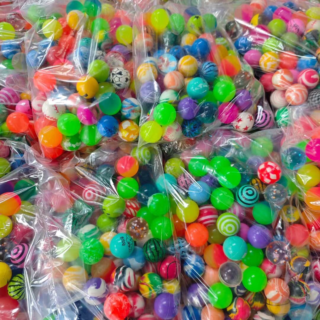 No.27 bouncing ball wholesale floating ball one yuan gashapon machine marbles solid mixed rubber ball twist egg jumping ball