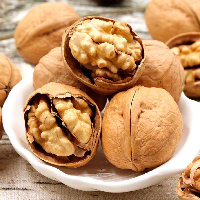 New Xinjiang Paper-Skinned Walnuts Wholesale Aksu Raw Walnuts 185 Walnuts Xinjiang Specialty Original Thin-Skinned Walnuts