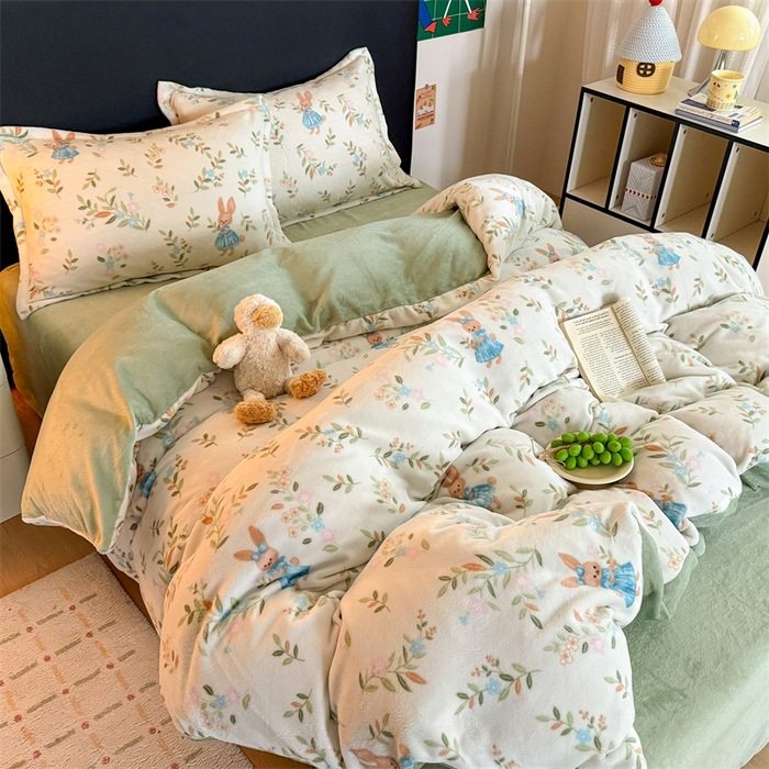 Winter Cartoon Milk Velvet Bed Four-Piece Set Thickeneded Coral Flannel Quilt Cover Double-Sided Velvet Bed Bed Sheets Three-Piece Set