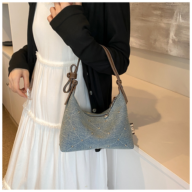 O1CN01OZ7xW61yV4GRwyvSX !!2212088006583 0 cib