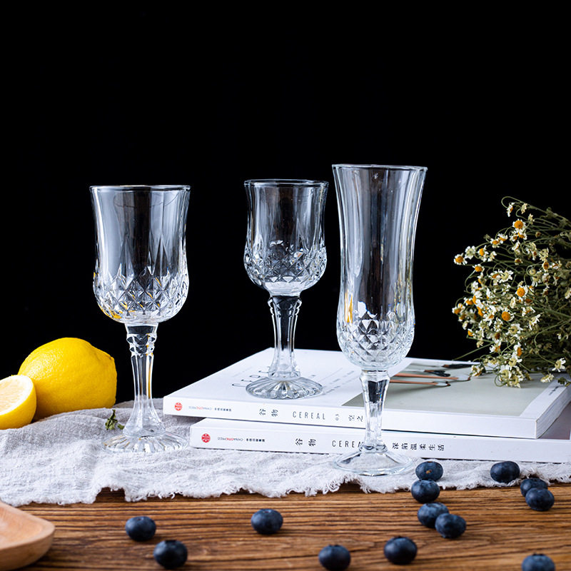 New Arrival Champagne Glass Wine Cocktail Glass Vintage Embossed Diamond Glass Carved Glass Wine Glass