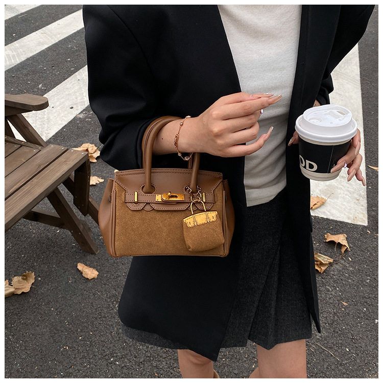 O1CN01Oc36OK2IRDN7EpZVI !!2207805539282 0 cib