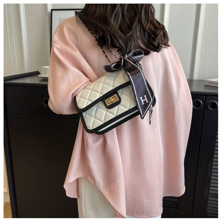 O1CN01Ogmvai1eUnZKer15V !!2215476473875 0 cib